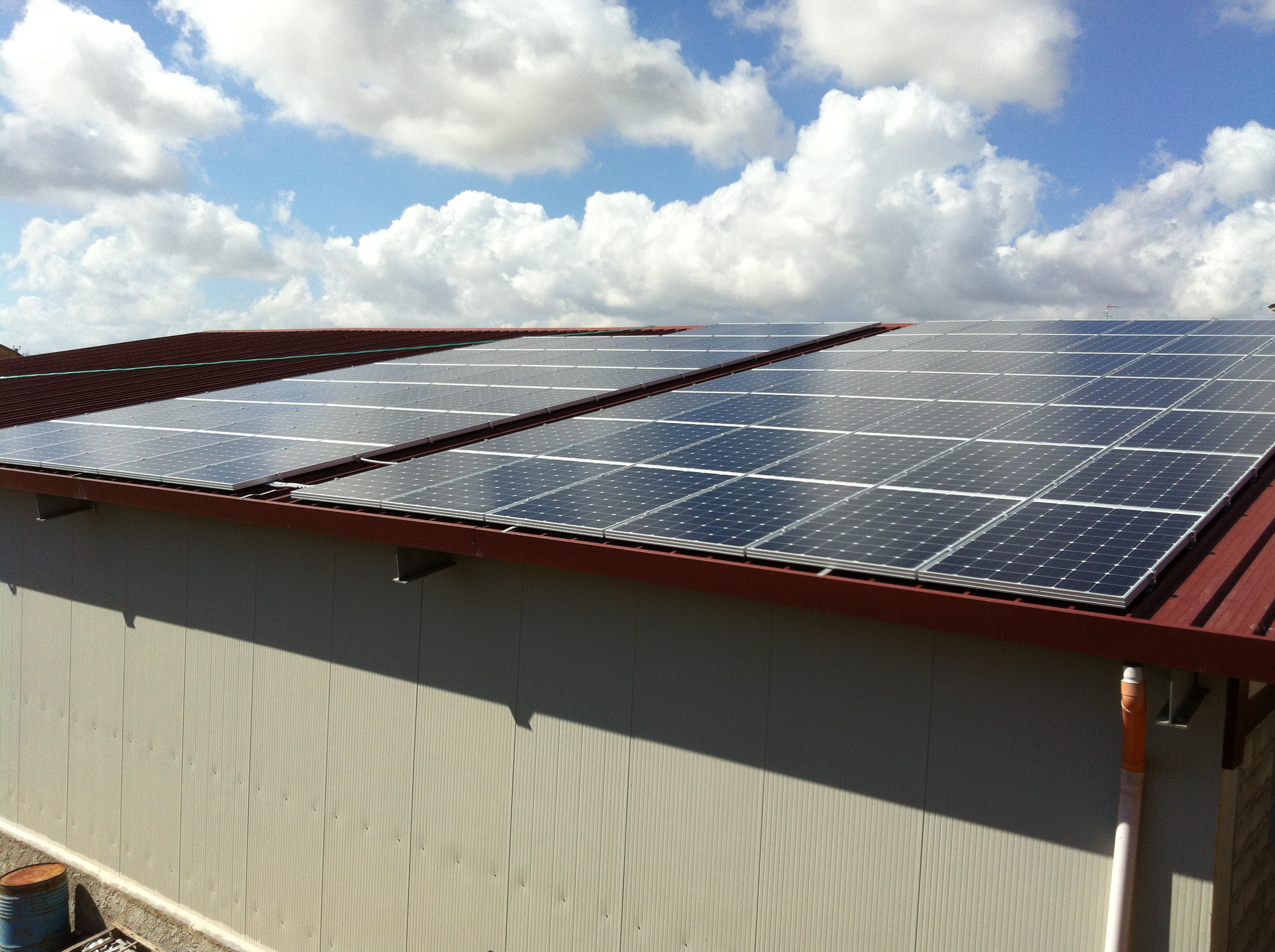 Fotovoltaico: capannone industriale con moduli Bosch